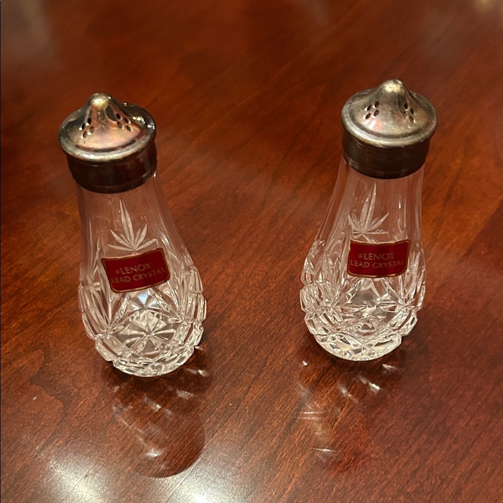 Lenox Charleston crystal salt and pepper shakers with sterling silver caps NWT